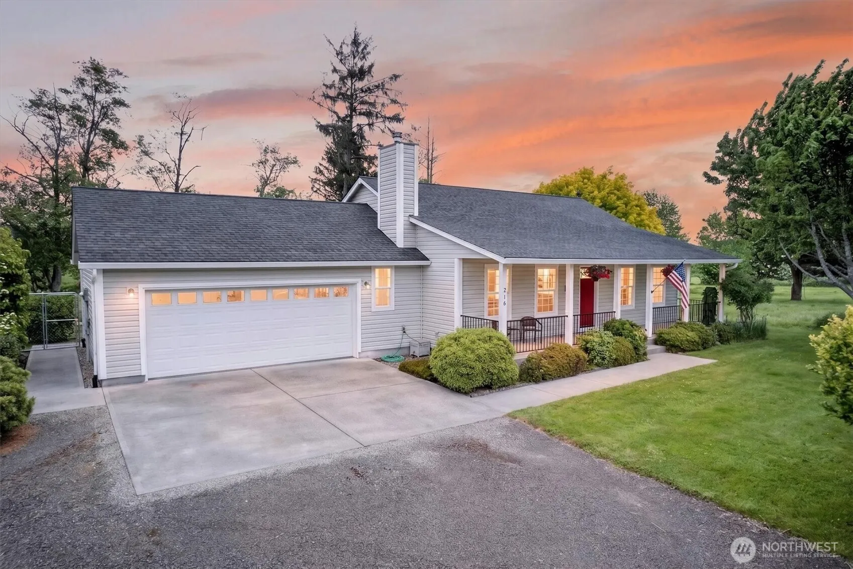 Property photo for 218 W Sunny Sands Road, Cathlamet