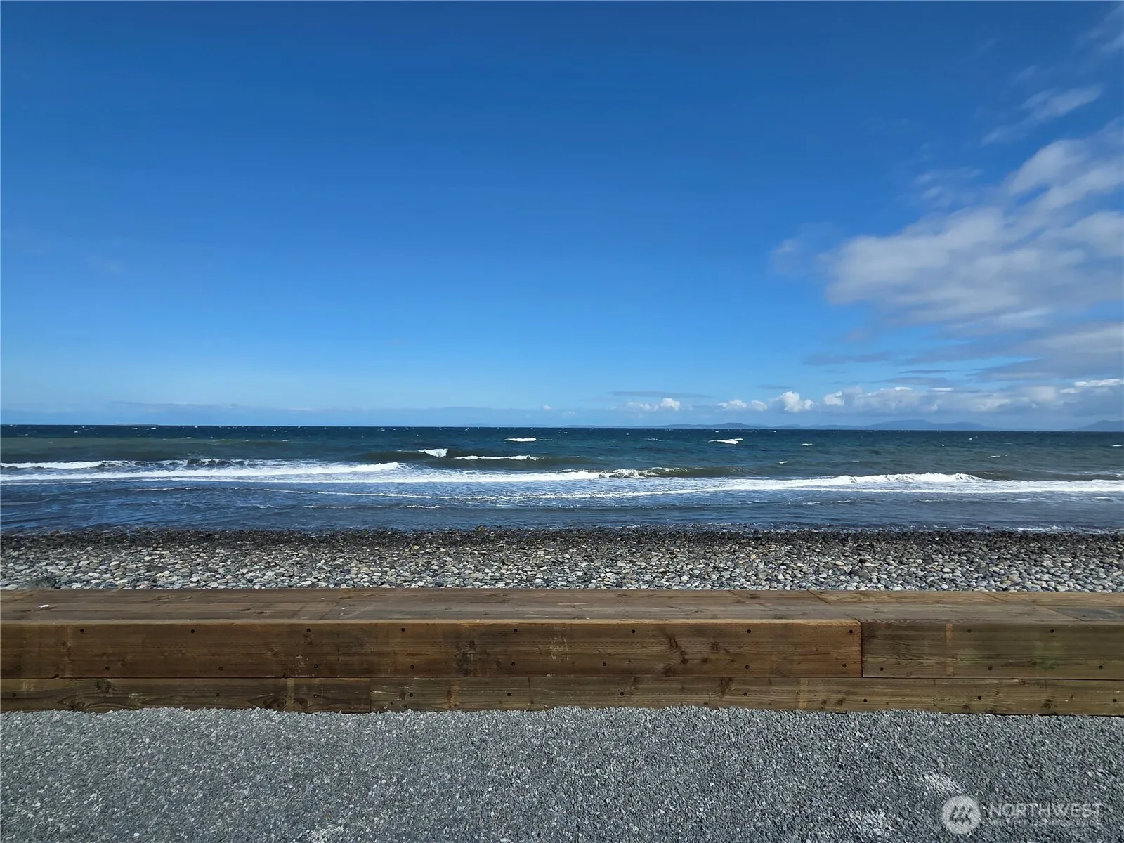 Property photo for 2629 W Beach Road, Oak Harbor photo 5