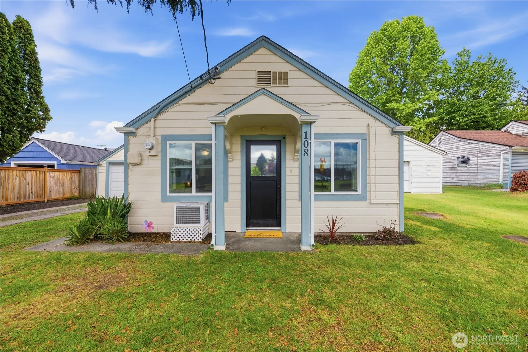 Property photo for 108 8th Street Nw, Puyallup photo 4