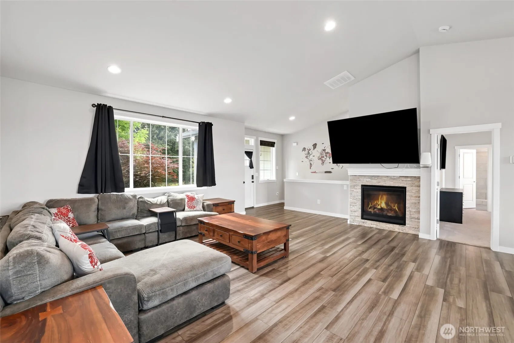 Property photo for 10612 Palisades Street Se, Yelm photo 4