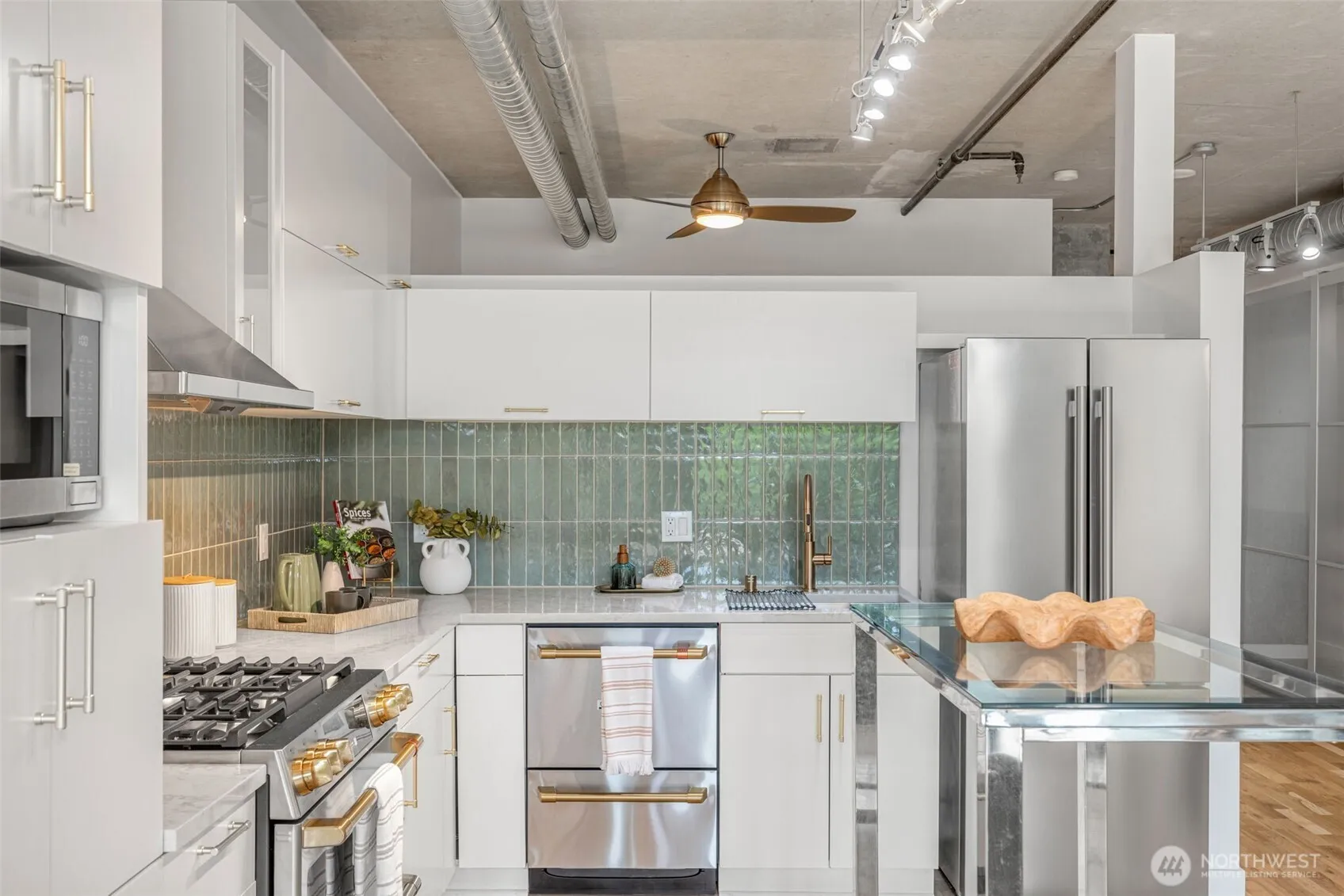 Property photo for 2720 3rd Avenue #416, Seattle photo 5