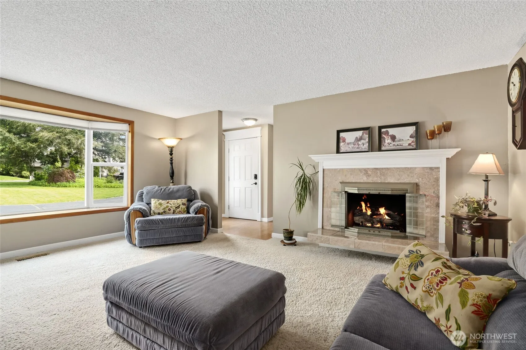 Property photo for 975 Front Street S, Issaquah photo 5