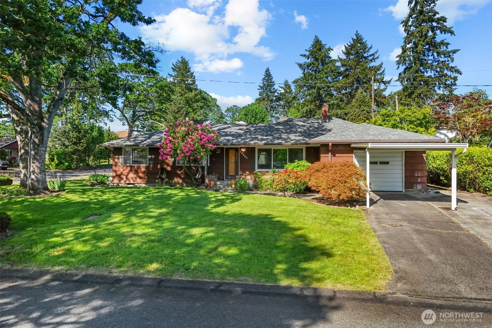 Property photo for 10507 Earley Avenue Sw, Lakewood