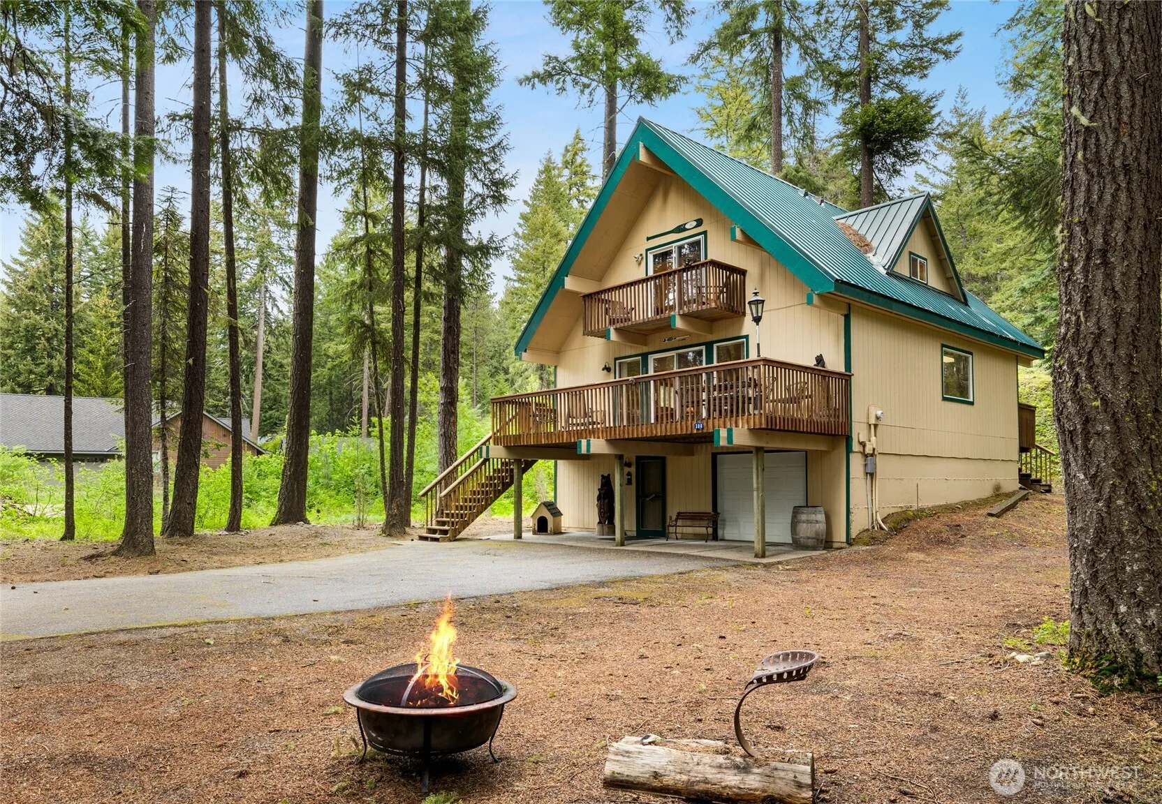 Property photo for 380 White Fir Drive, Ronald photo 2