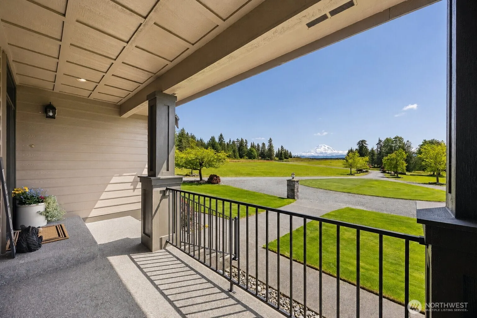 Property photo for 44414 14th Avenue E, Eatonville photo 4