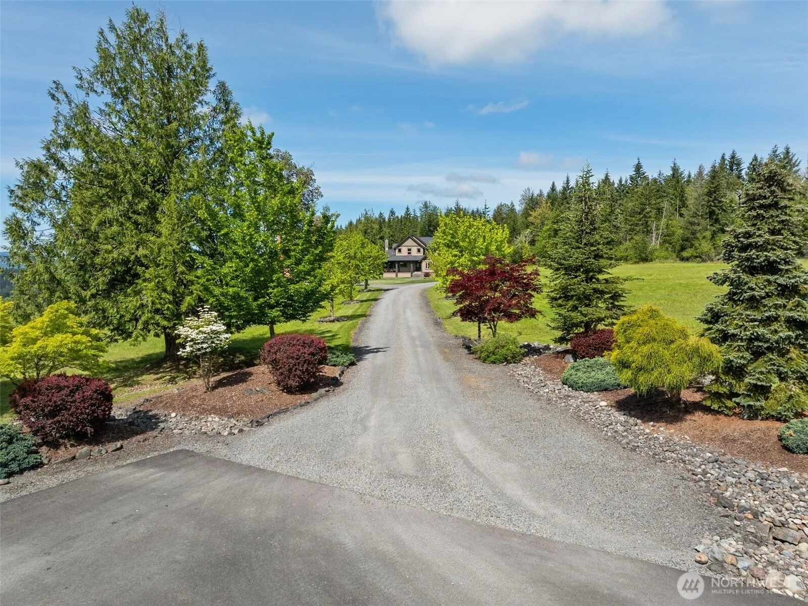 Property photo for 44414 14th Avenue E, Eatonville photo 2
