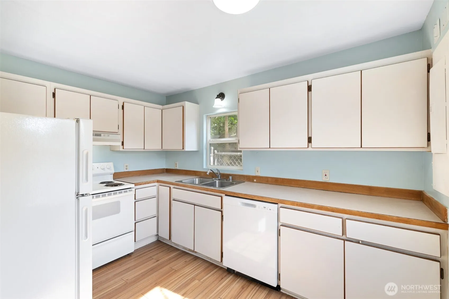 Property photo for 3711 S Street, Vancouver photo 5