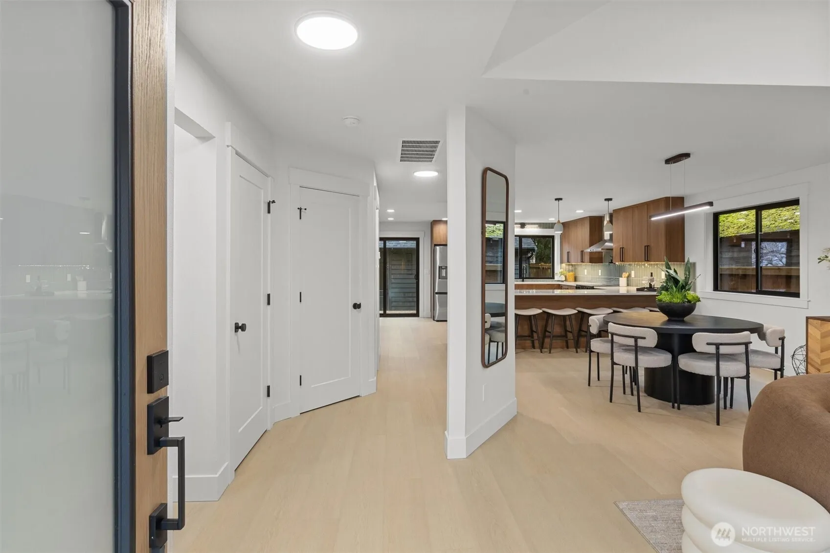 Property photo for 12562 17th Avenue Ne, Seattle photo 5