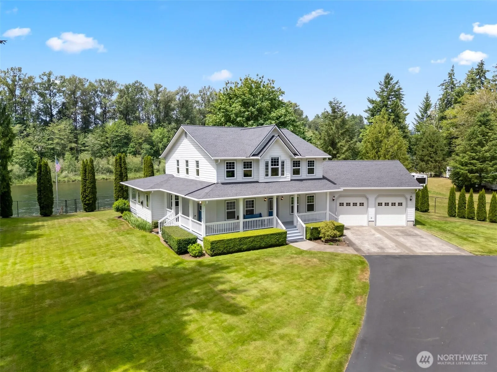 Property photo for 253 Green Water Drive, Toledo