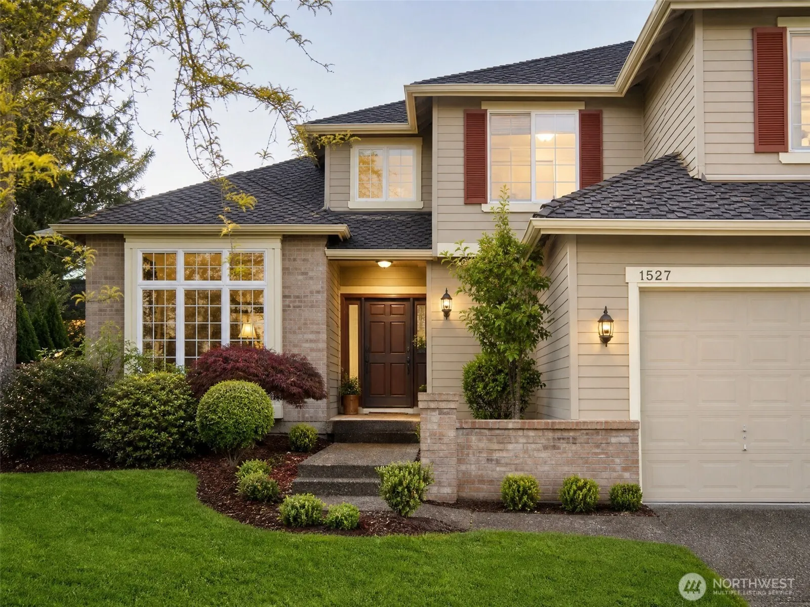 Property photo for 1527 233rd Place Ne, Sammamish photo 2