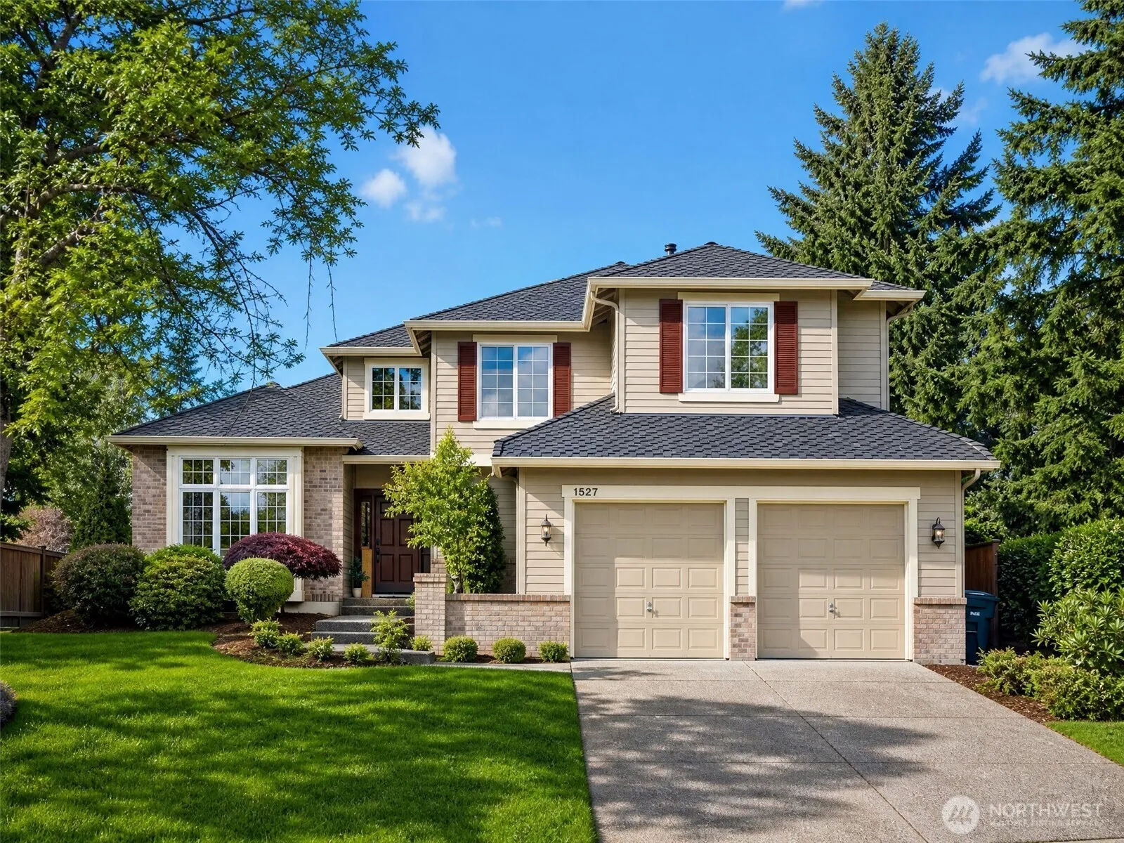 Property photo for 1527 233rd Place Ne, Sammamish, WA 98074