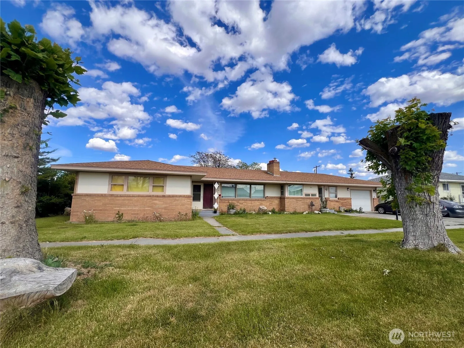 Property photo for 426 S Almira Avenue, Connell photo 3