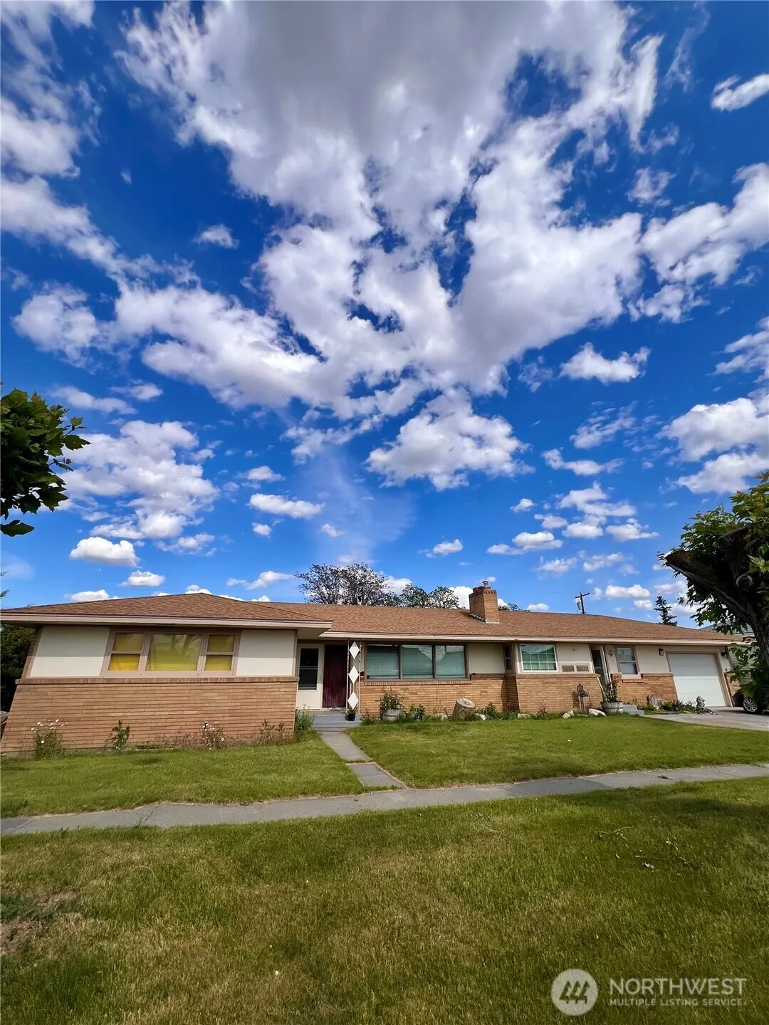 Property photo for 426 S Almira Avenue, Connell photo 4