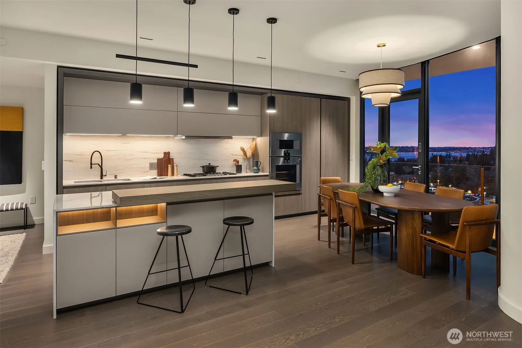 838 Avenue Square Ne #1503, Bellevue