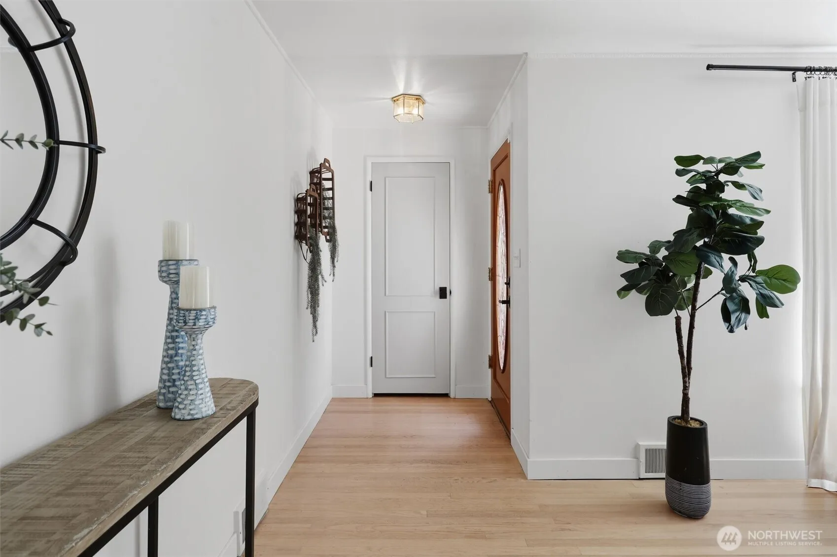 Property photo for 4076 Ne 87th Street, Seattle photo 2