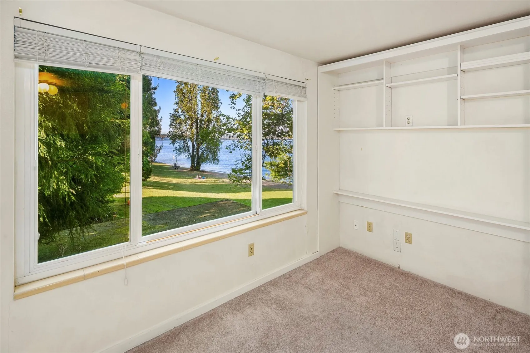 Property photo for 1810 43rd Avenue E #201, Seattle photo 4