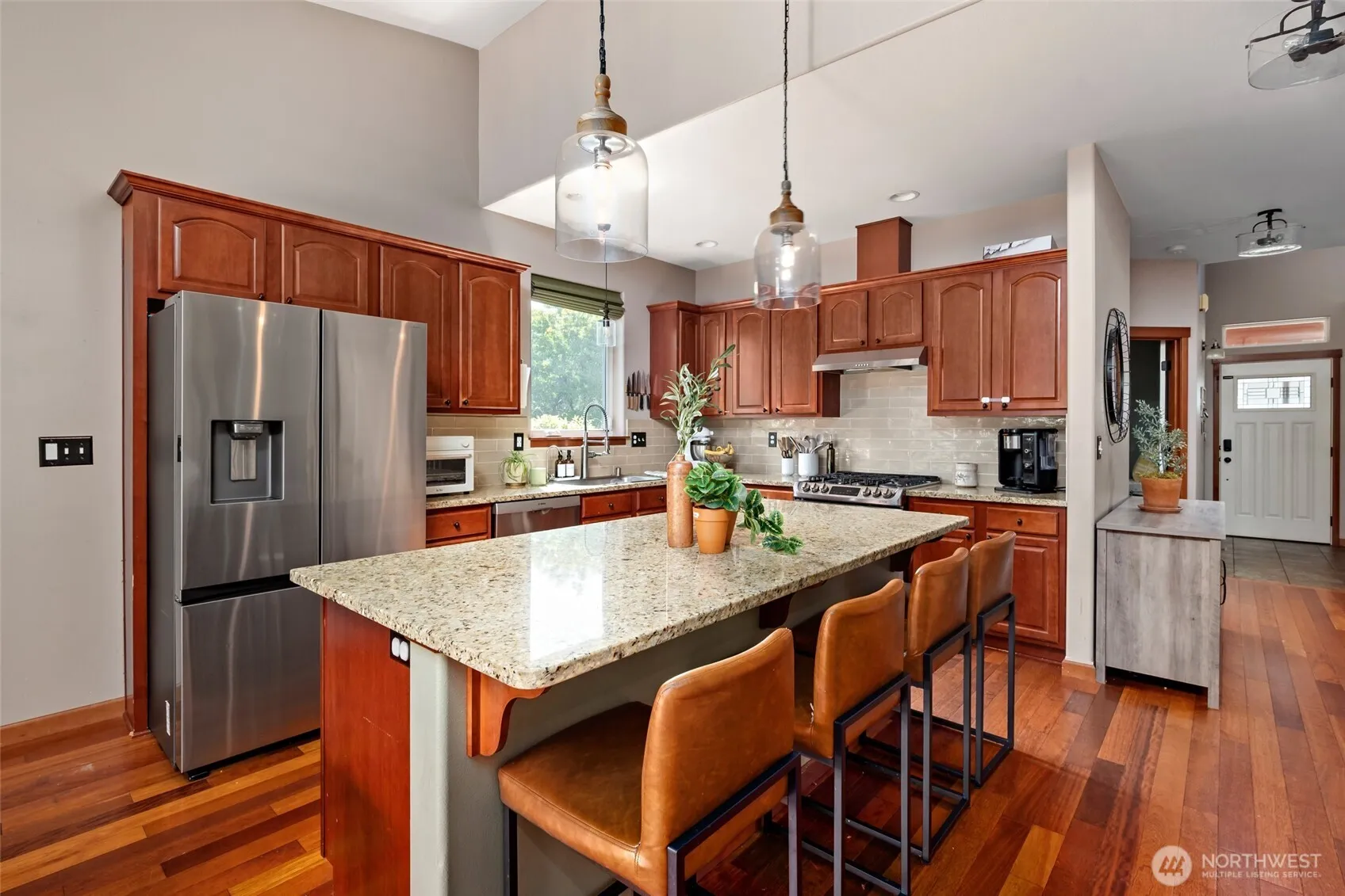 Property photo for 2851 Sw Berwick Drive, Oak Harbor photo 4