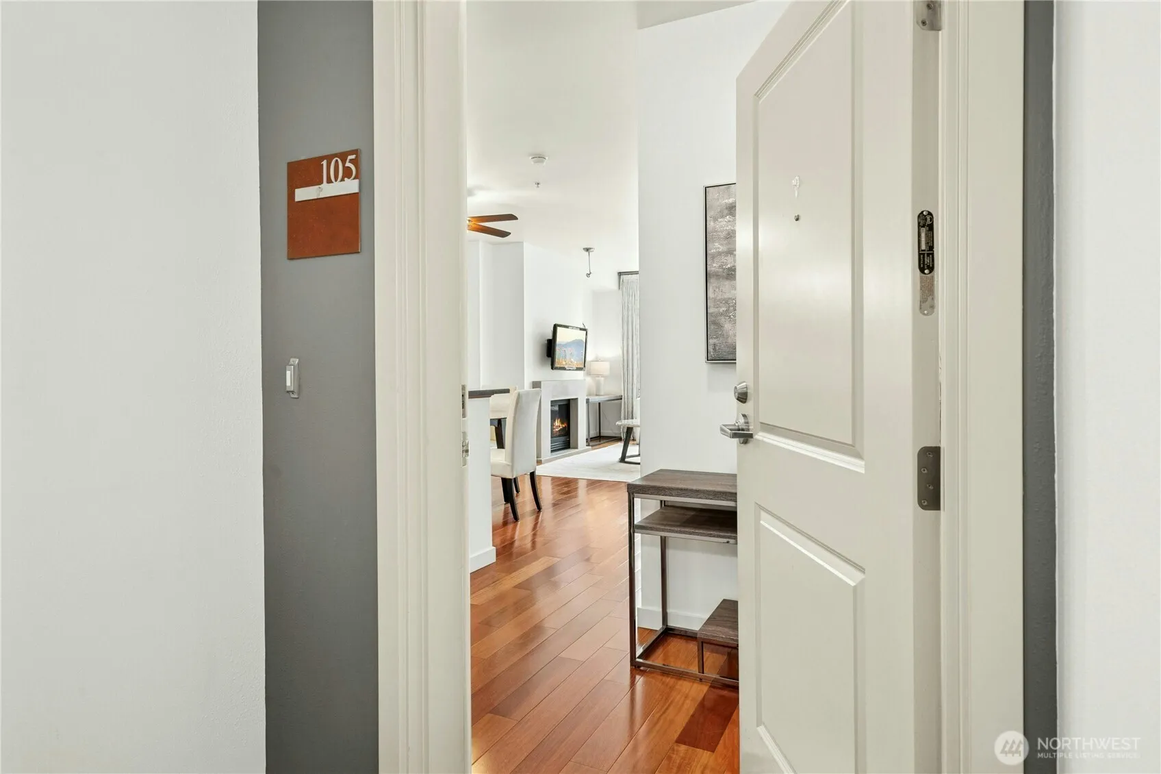Property photo for 150 102nd Avenue Se #105, Bellevue photo 4