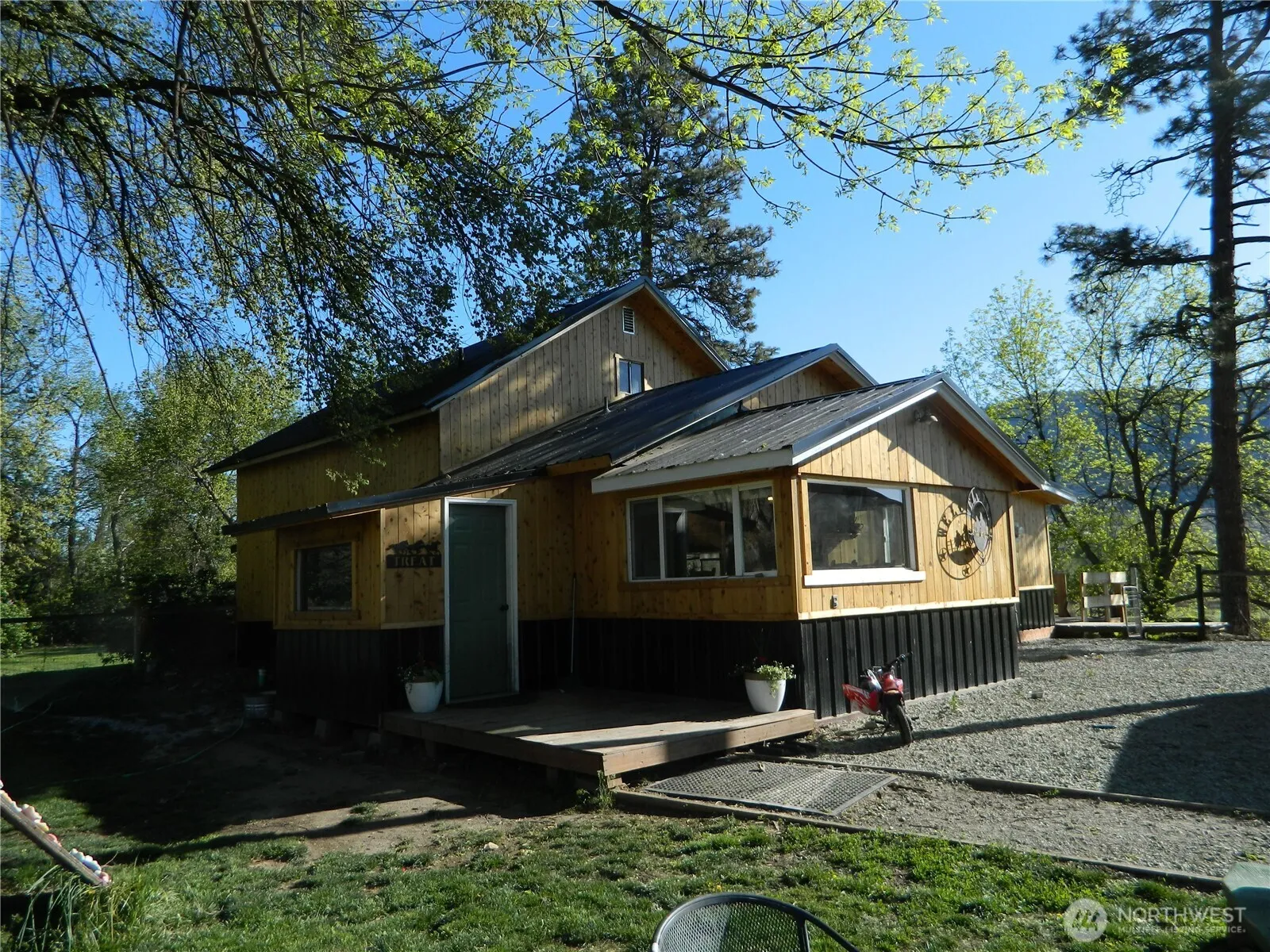 Property photo for 1650 Highway 7, Oroville