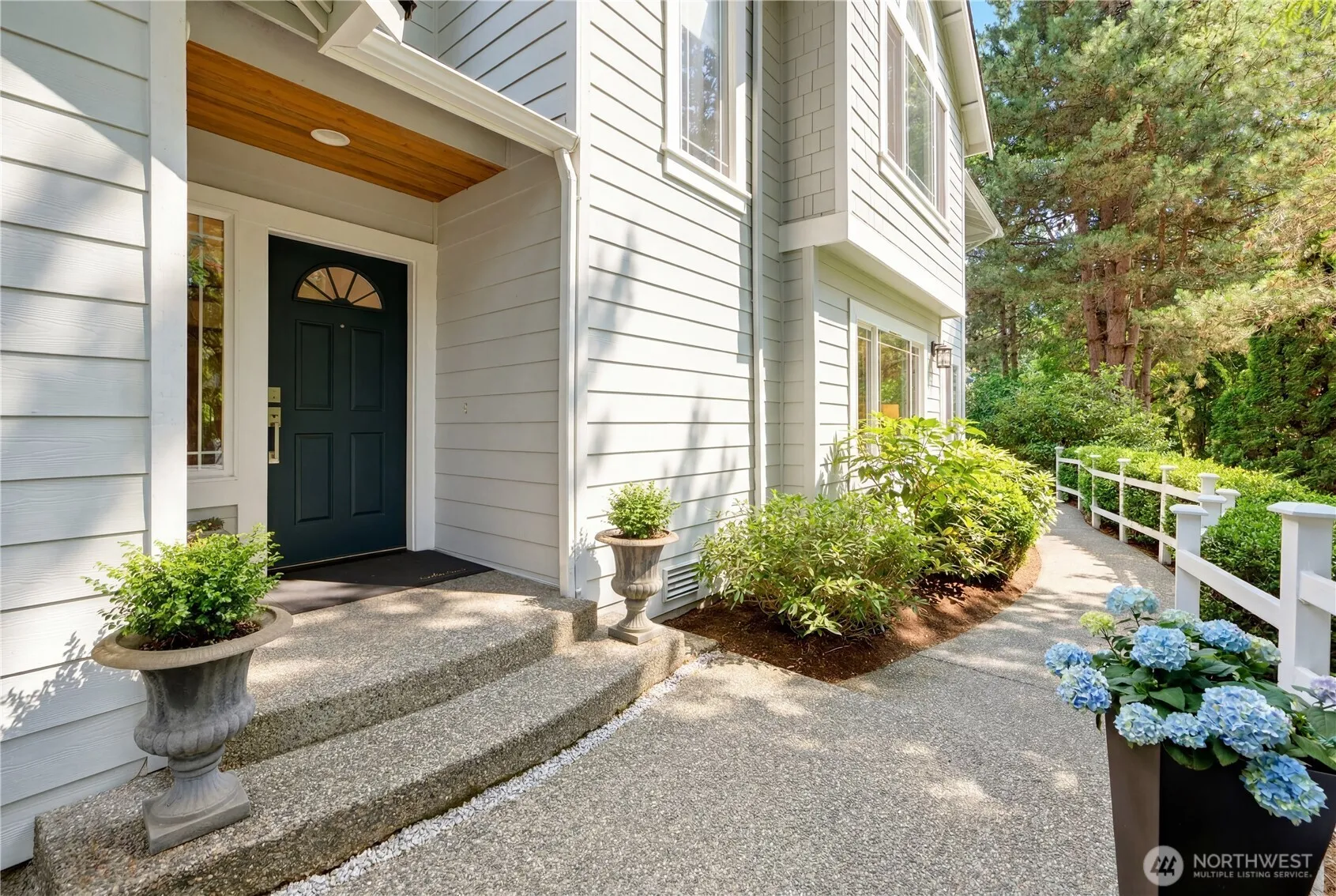 Property photo for 27621 Ne Quail Creek Drive, Redmond photo 3