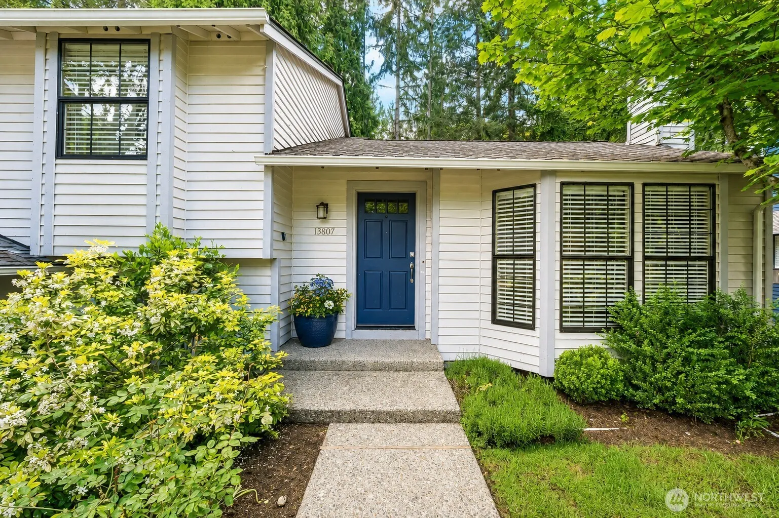 Property photo for 13807 173rd Ave Avenue Ne, Redmond photo 2