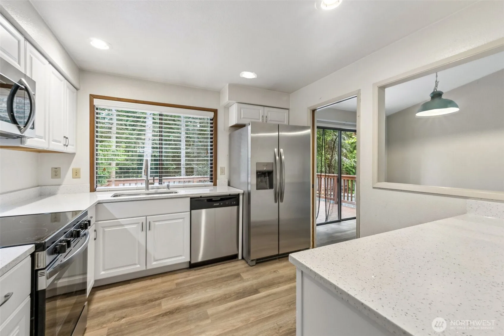 Property photo for 13807 173rd Ave Avenue Ne, Redmond photo 5