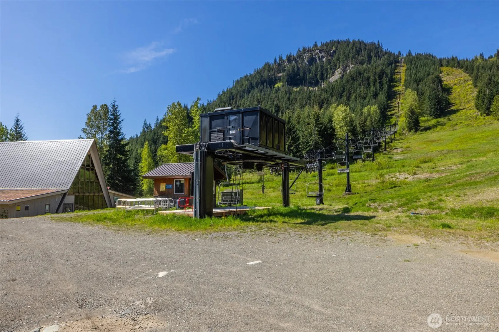 Property photo for 221 Hyak Drive E #302, Snoqualmie Pass photo 4