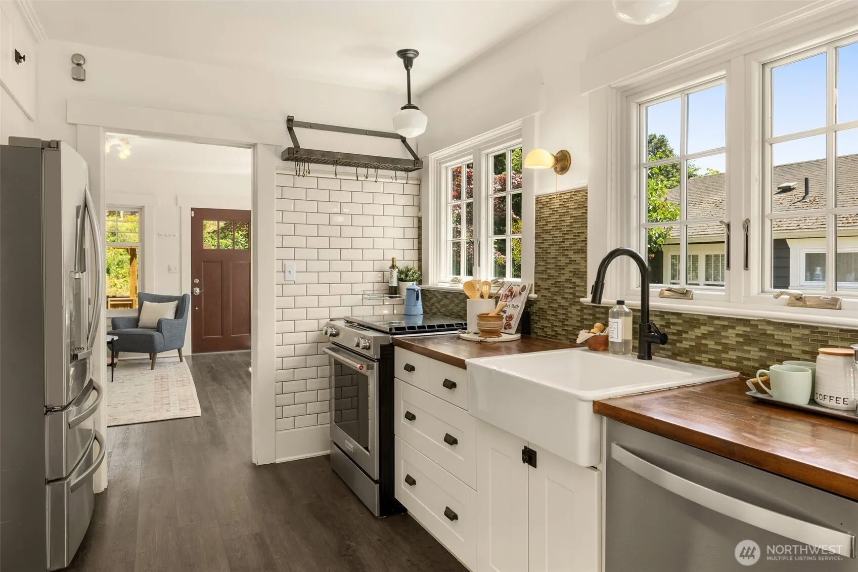 Property photo for 4117 45th Avenue Sw, Seattle photo 5