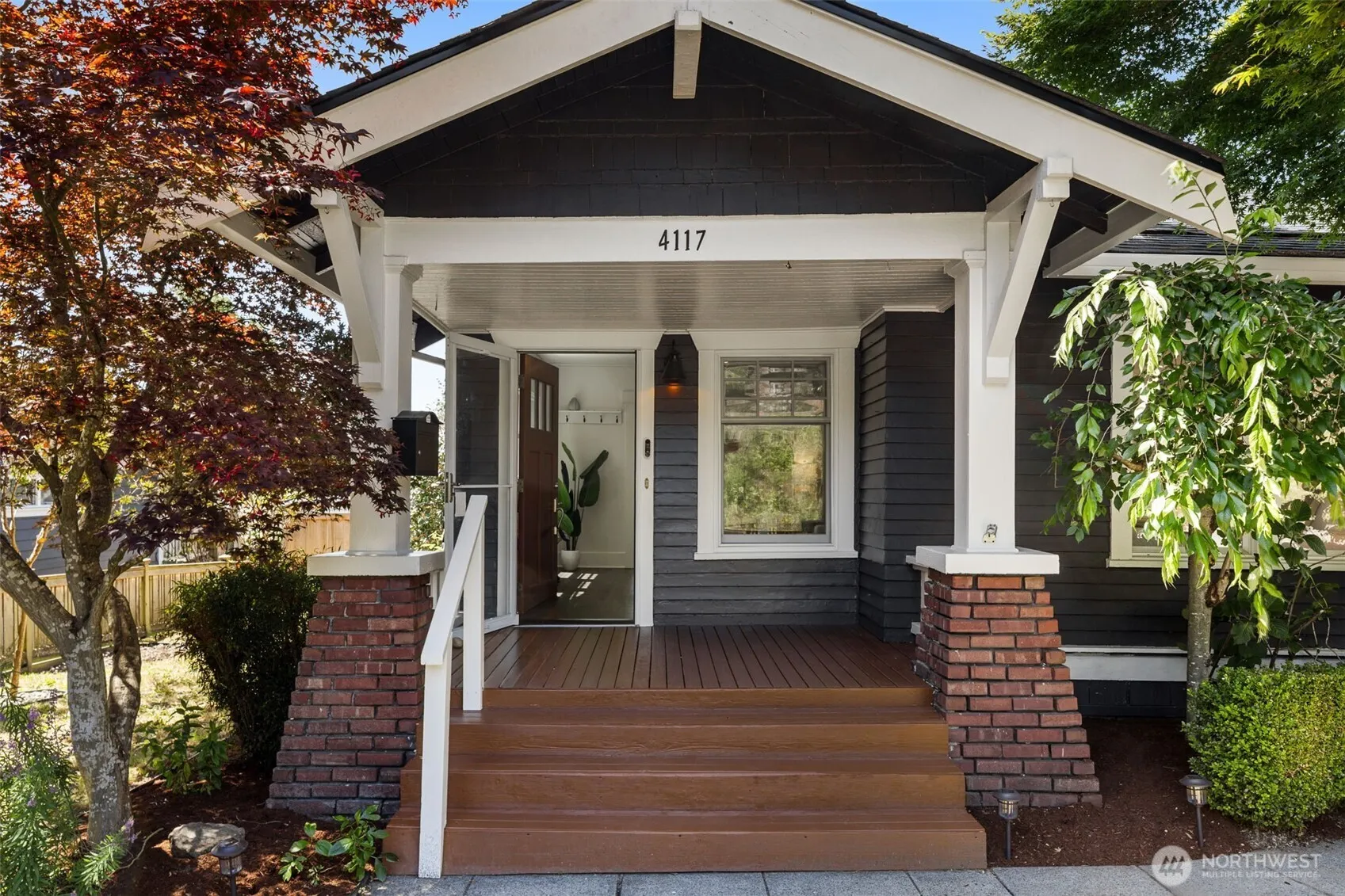 Property photo for 4117 45th Avenue Sw, Seattle photo 2