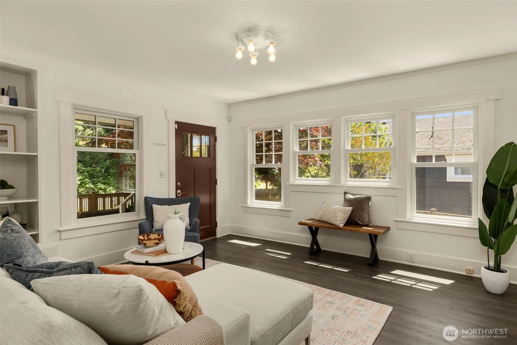 Property photo for 4117 45th Avenue Sw, Seattle photo 4