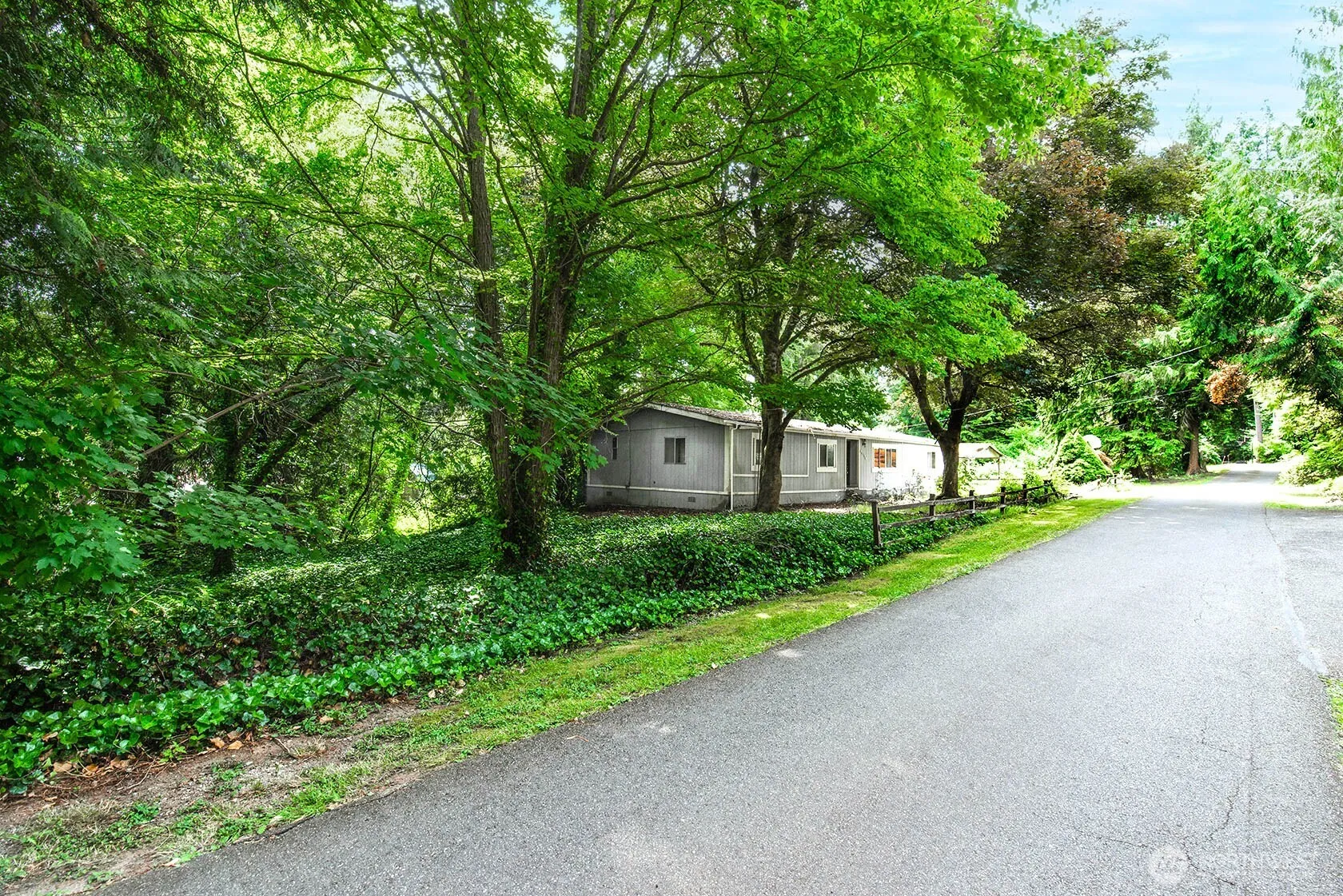 Property photo for 20115 49th Drive Se, Bothell photo 2