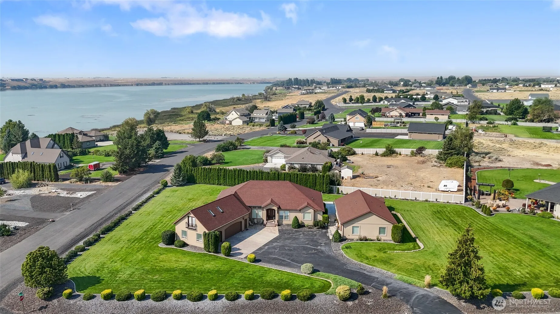 Property photo for 5759 Road 6.9 Ne, Moses Lake