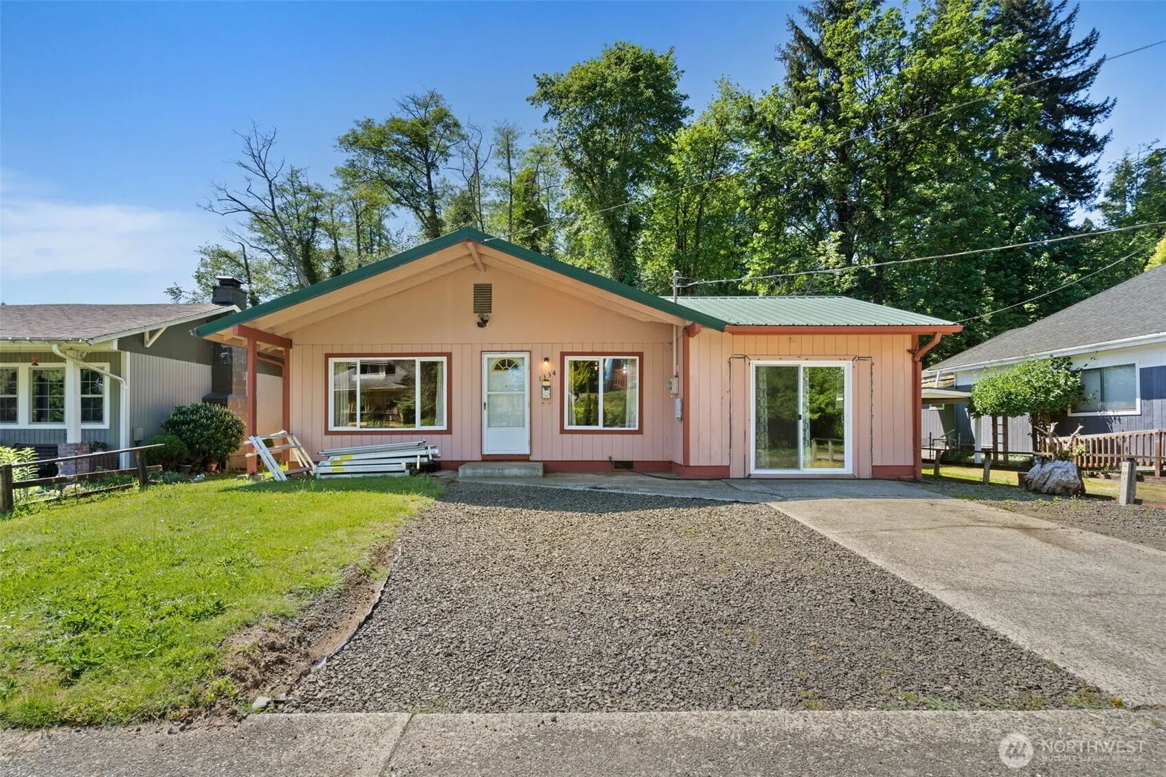Property photo for 1334 Larch Street, Raymond