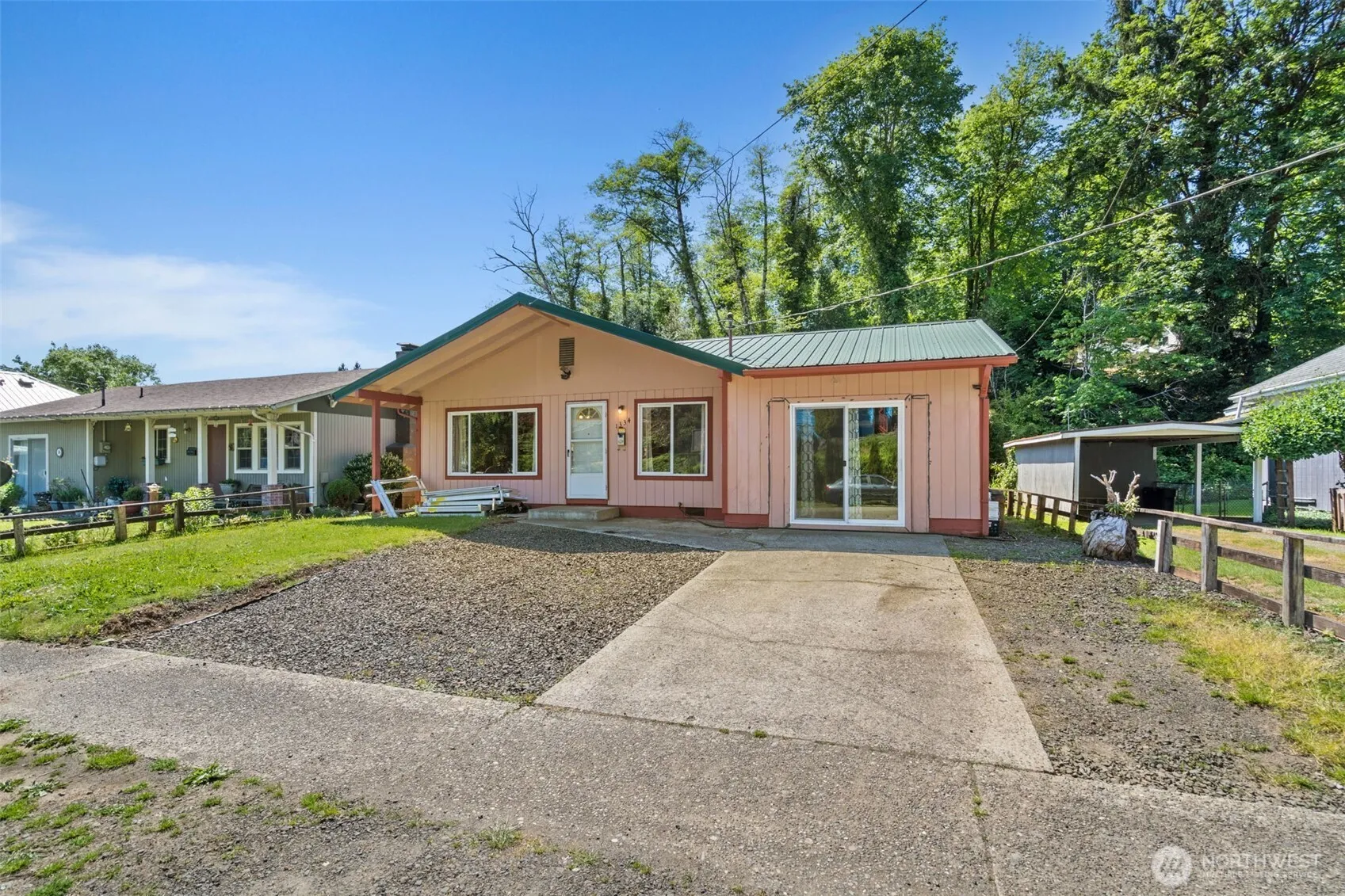 Property photo for 1334 Larch Street, Raymond photo 2