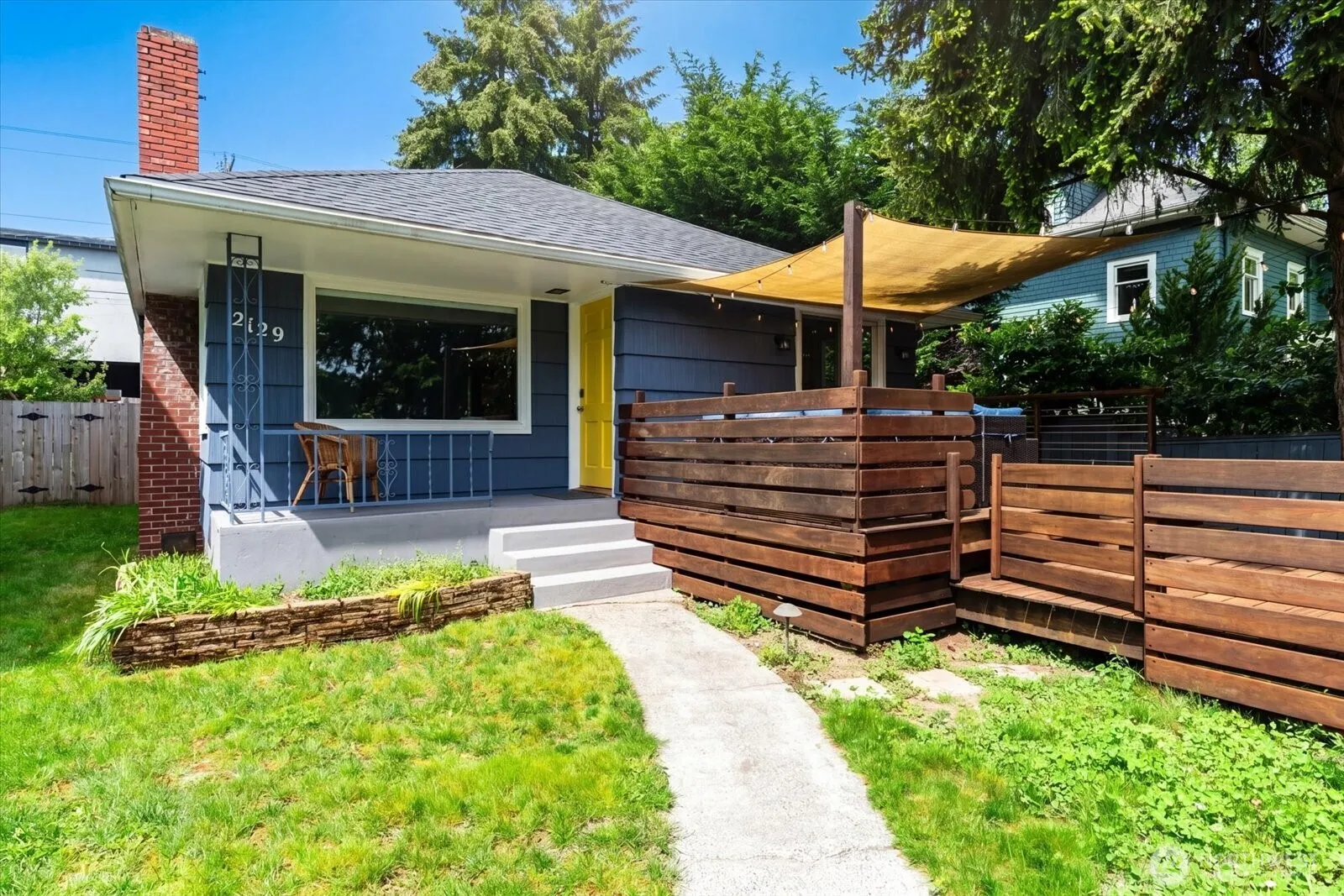 Property photo for 2129 42nd Avenue Sw, Seattle, WA 98116
