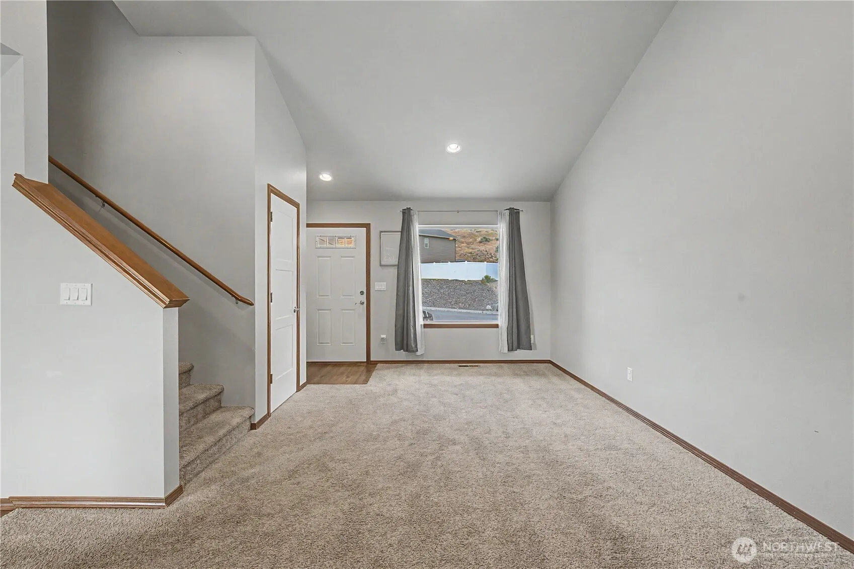 Property photo for 116 George Loop, Rock Island photo 4