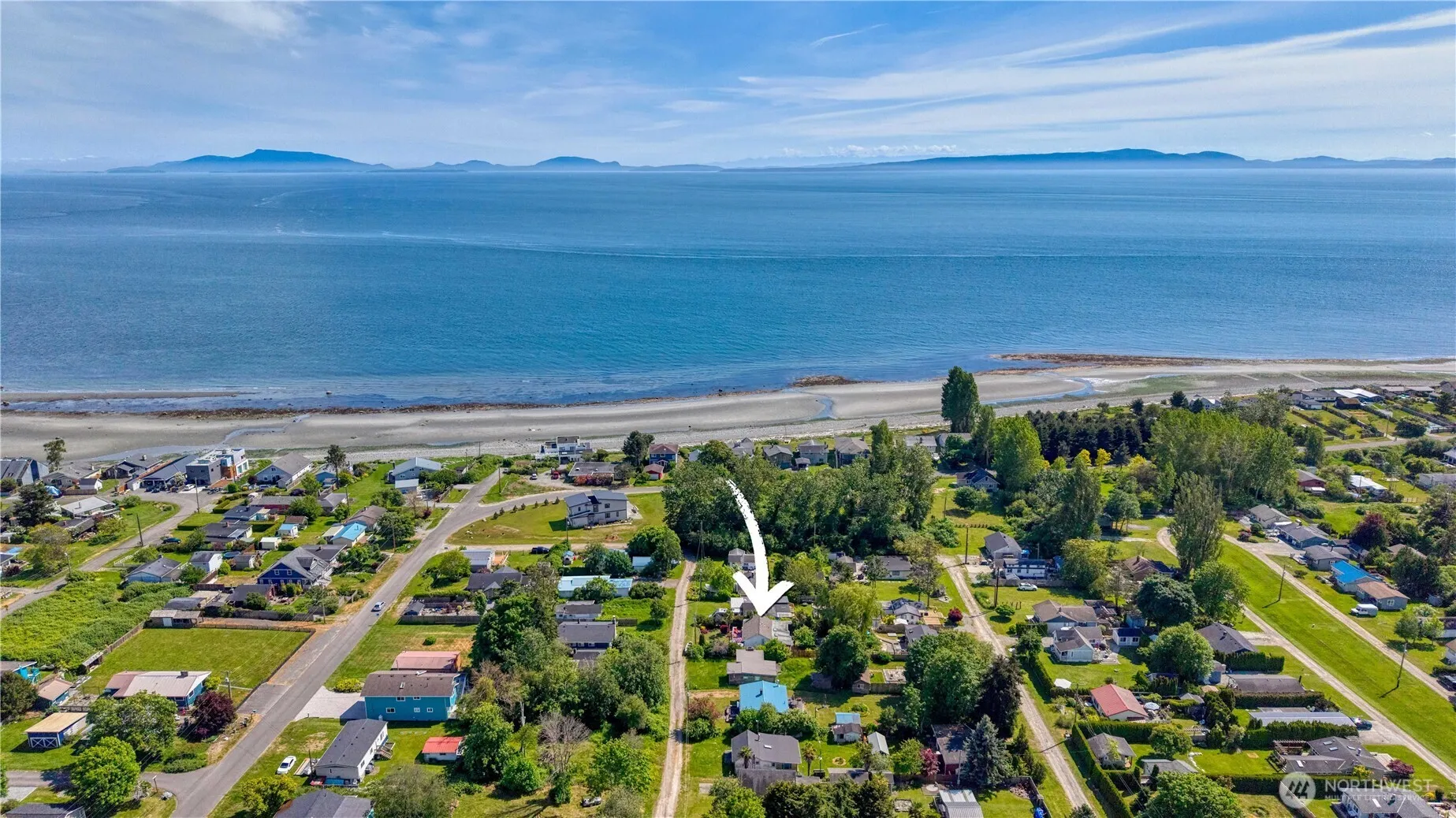 Property photo for 689 Deer Lane, Point Roberts photo 4
