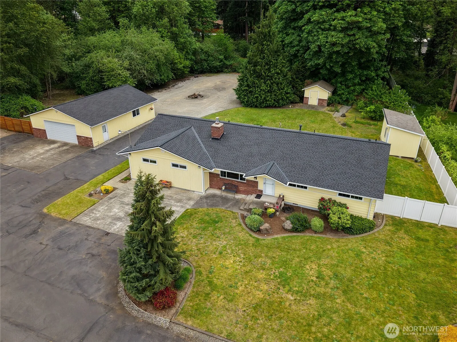 Property photo for 2727 108th Avenue E, Edgewood