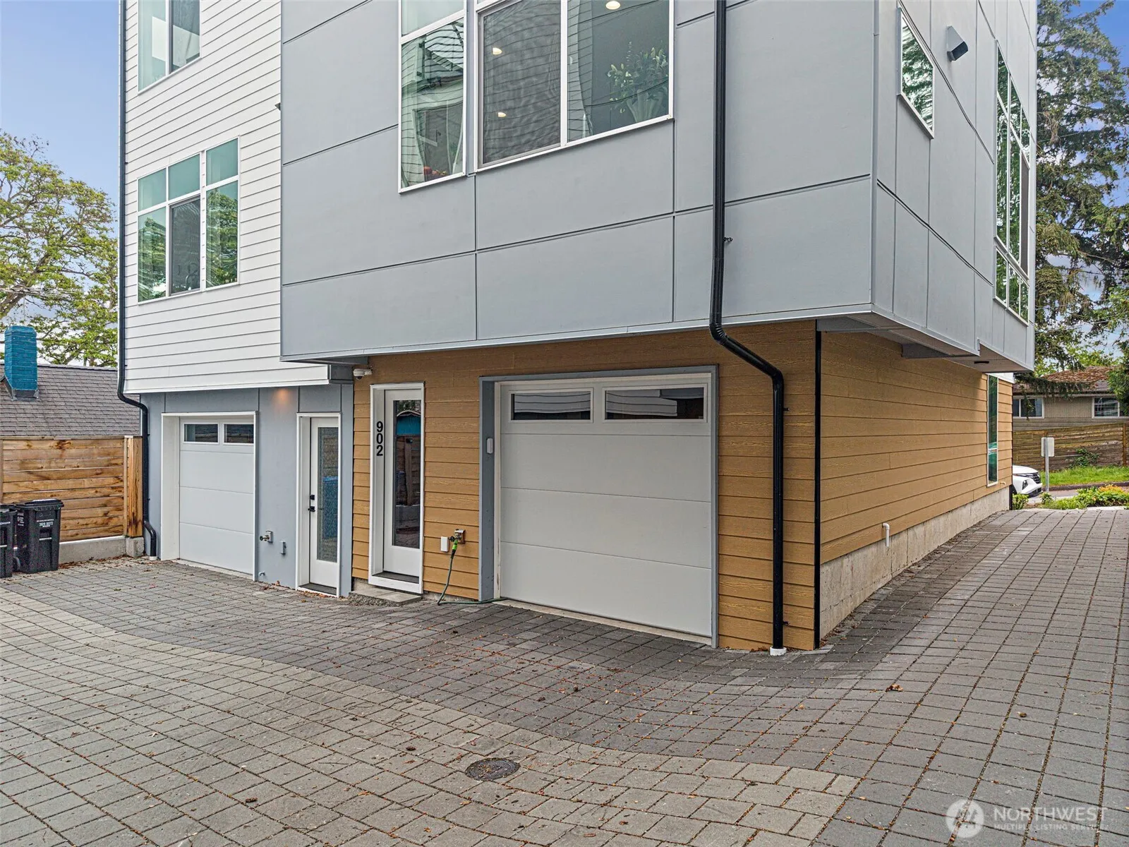 Property photo for 902 N 86th Street, Seattle