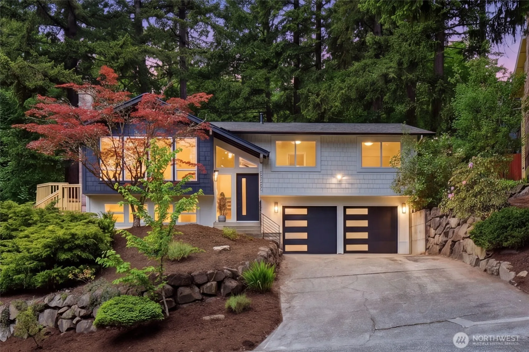 Property photo for 17102 Ne 84th St, Redmond, WA 98052