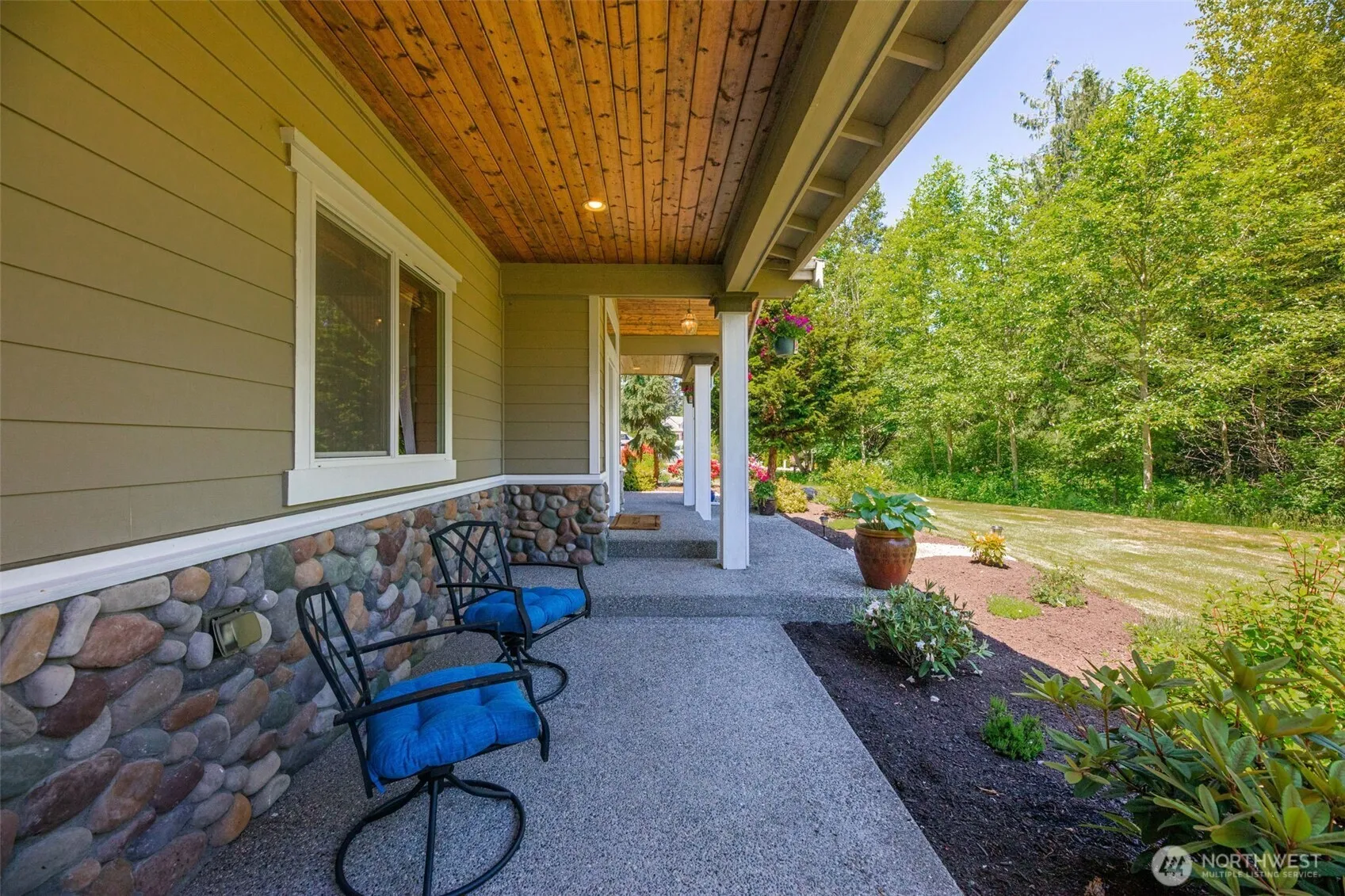 Property photo for 18421 25th Drive Nw, Stanwood photo 3