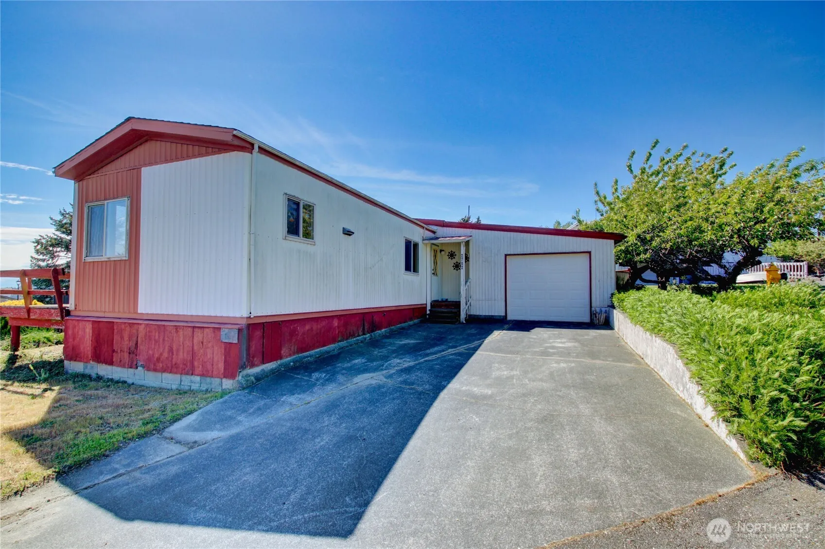 Property photo for 2702 Dundee Place, Anacortes photo 2