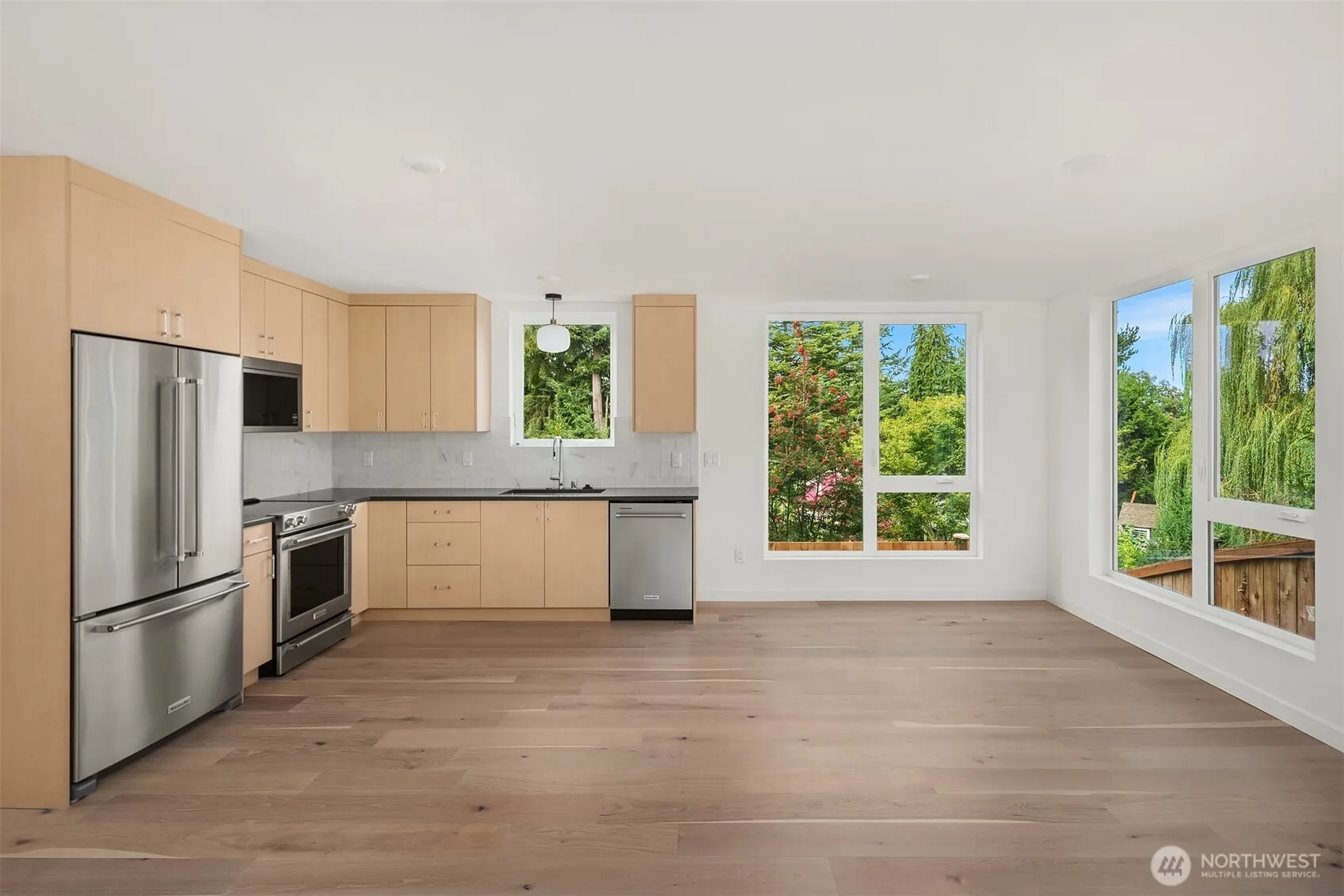 Property photo for 2028 Ne 123rd Street, Seattle photo 2