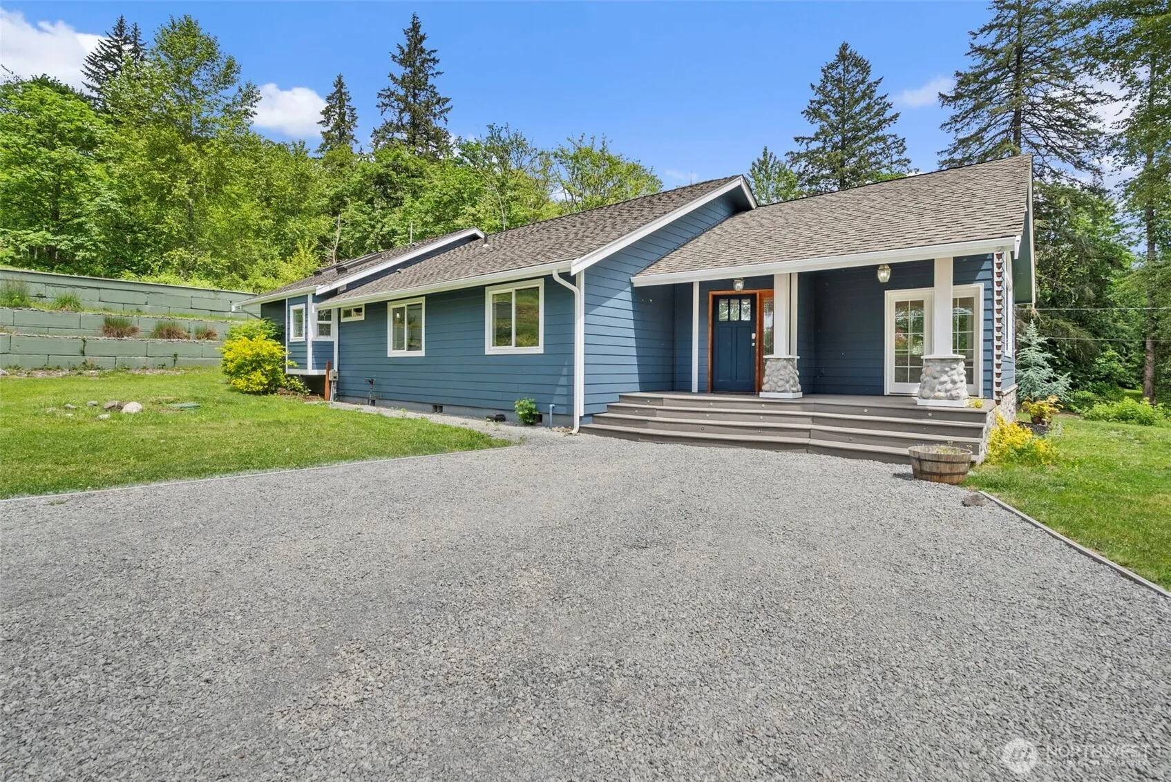 Property photo for 17210 Se May Valley Road, Renton photo 3