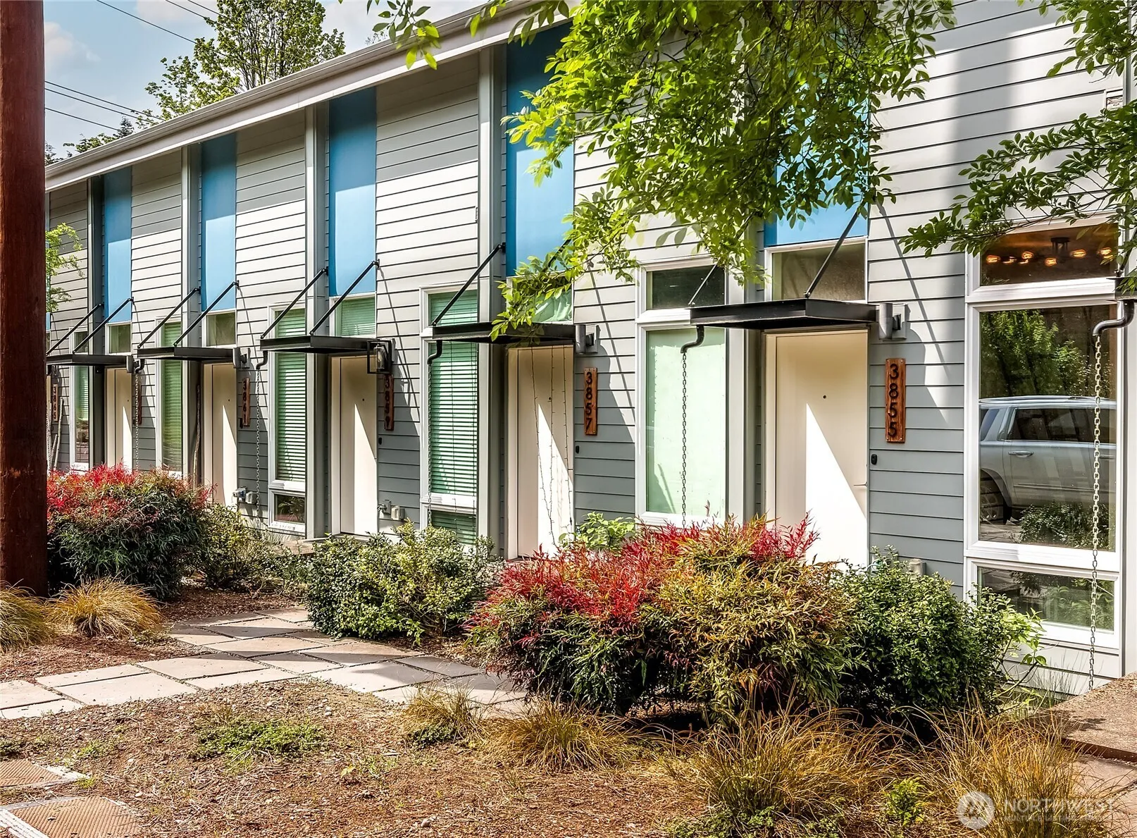 Property photo for 3855 21st Avenue Sw, Seattle photo 5