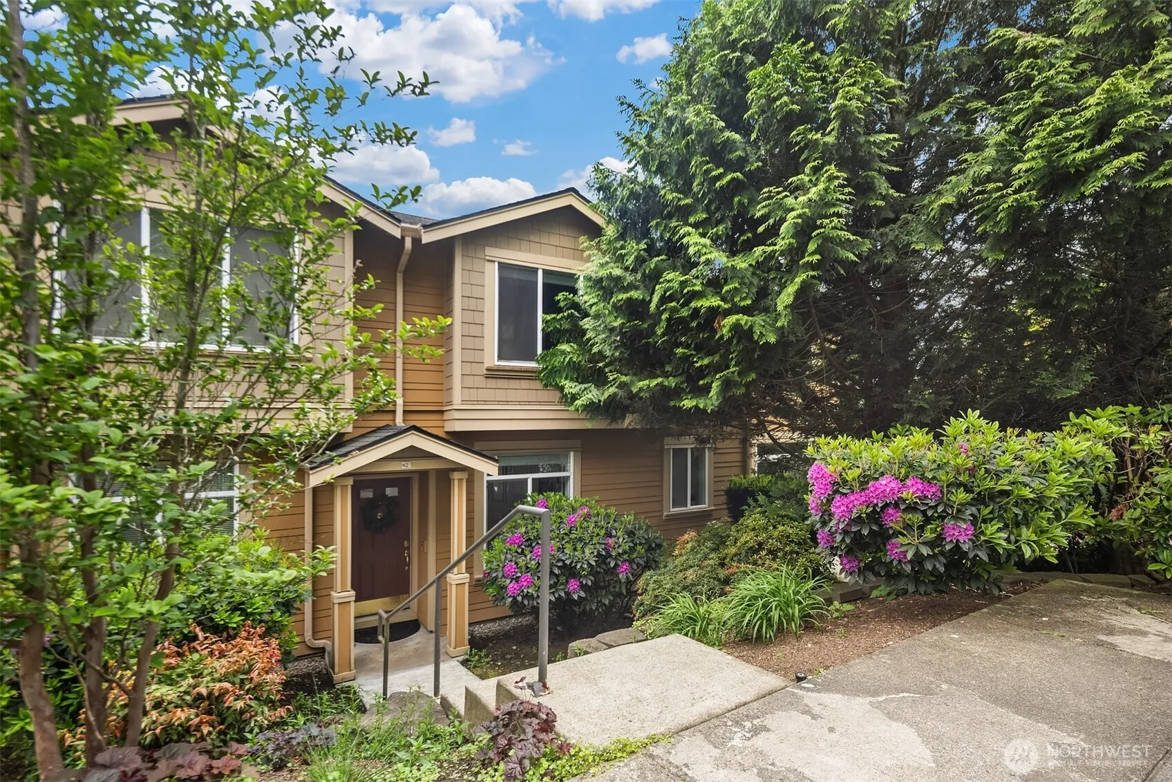 Property photo for 23300 Se Black Nugget Road #m2, Issaquah