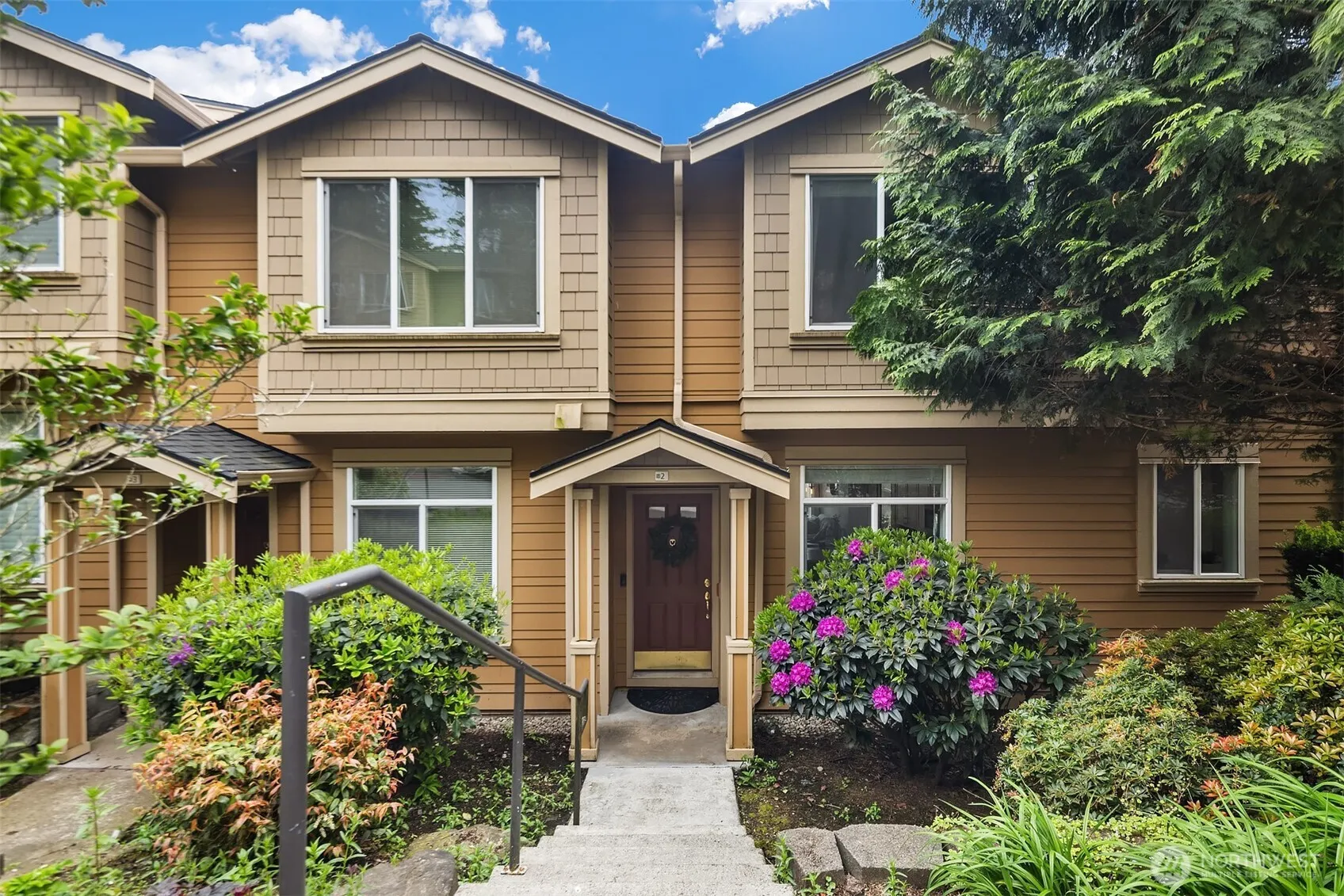 Property photo for 23300 Se Black Nugget Road #m2, Issaquah photo 3