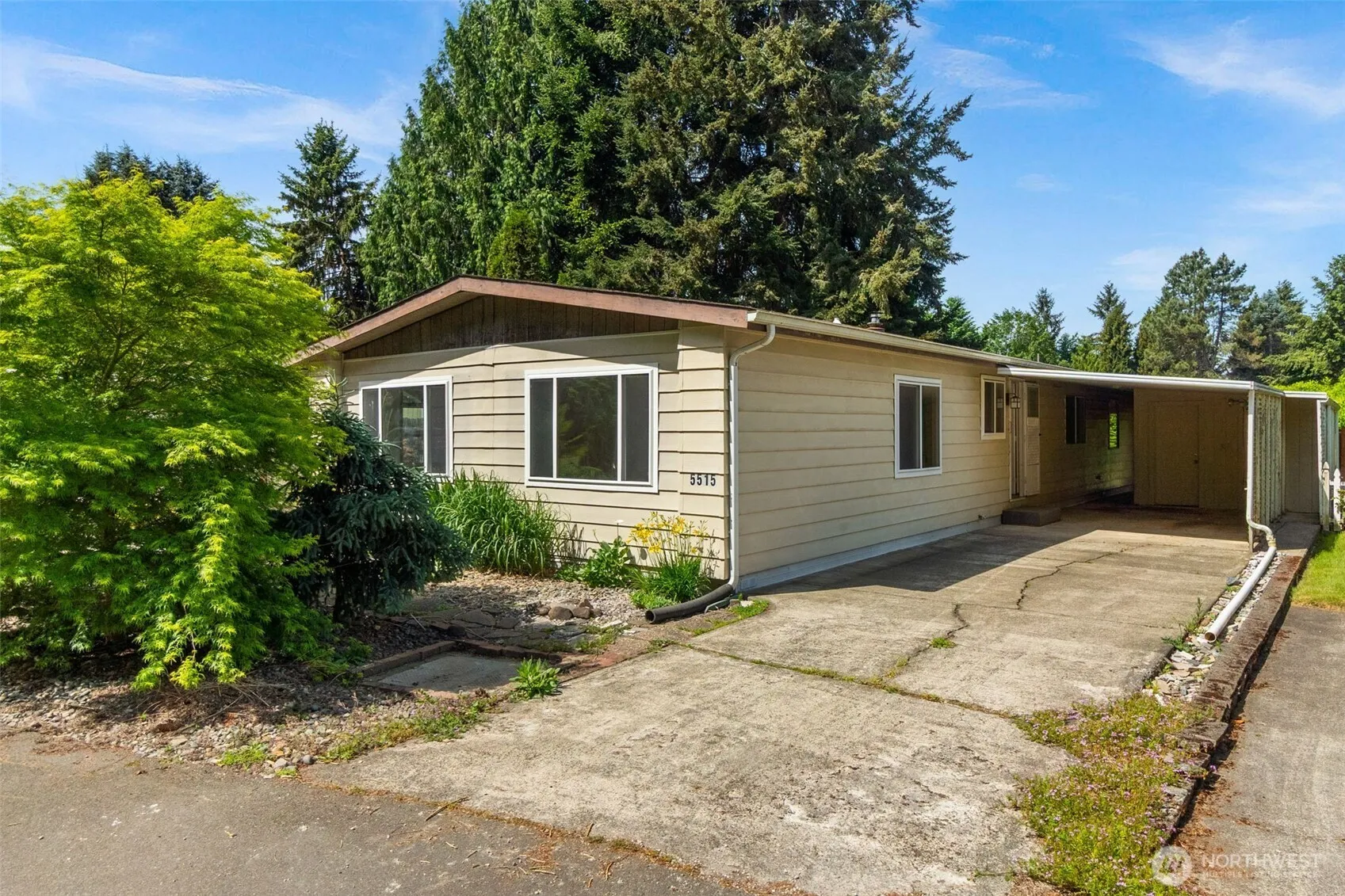 Property photo for 5515 Se Yakima Lane, Lacey photo 2
