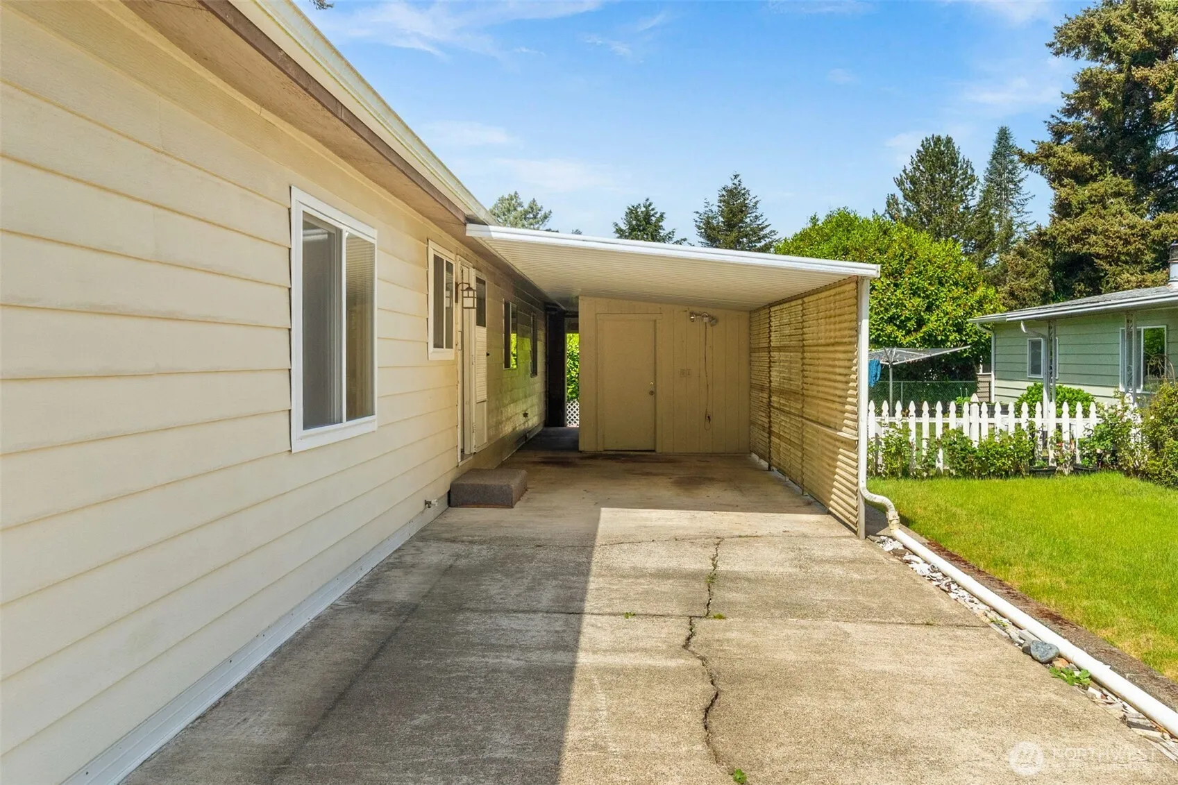Property photo for 5515 Se Yakima Lane, Lacey photo 3