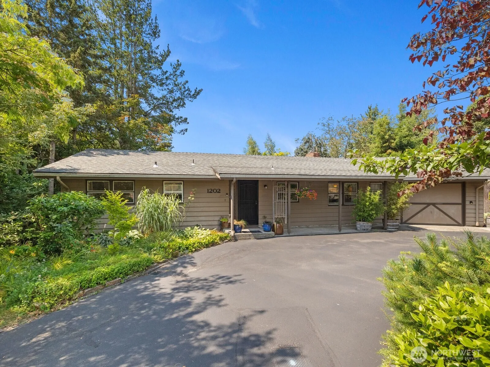 Property photo for 1202 Pine Avenue, Snohomish
